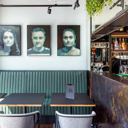 Отель The Hendrick Smithfield 4*