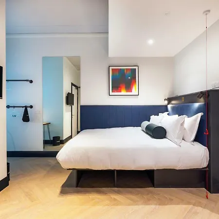 The Hendrick Smithfield 4*