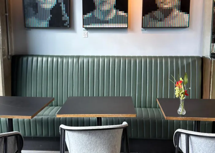 Szálloda The Hendrick Smithfield