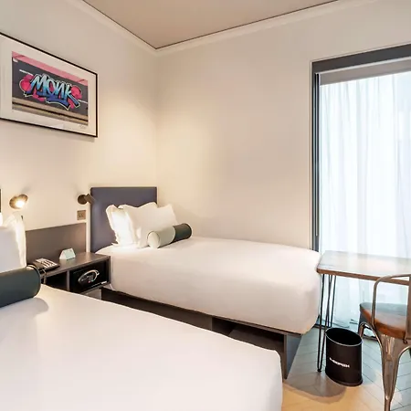 The Hendrick Smithfield Hotel 4*