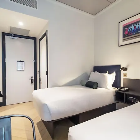 The Hendrick Smithfield Hotel