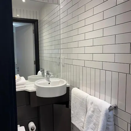 The Hendrick Smithfield 4*