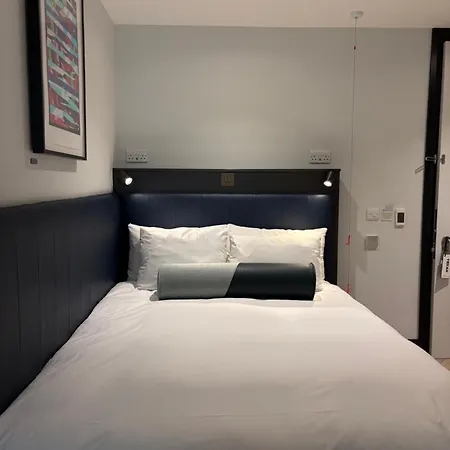 The Hendrick Smithfield Hotel