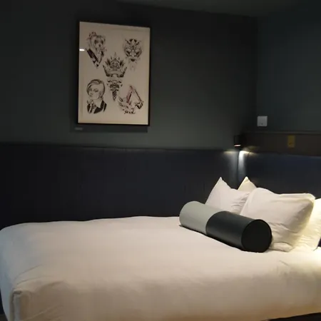 The Hendrick Smithfield Hotel 4*