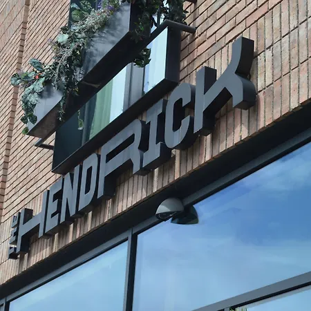 The Hendrick Smithfield 4*