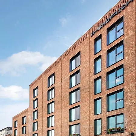 The Hendrick Smithfield 4*