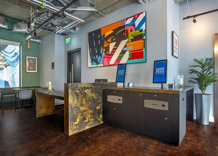 The Hendrick Smithfield Hotel 4*