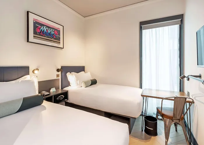 The Hendrick Smithfield Hotel 4*