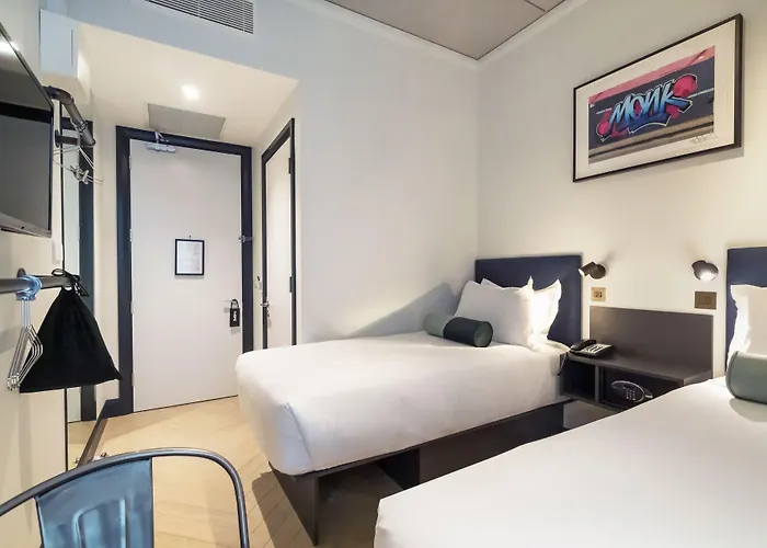 The Hendrick Smithfield Hotel