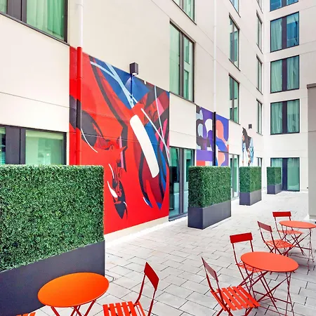 The Hendrick Smithfield 4*