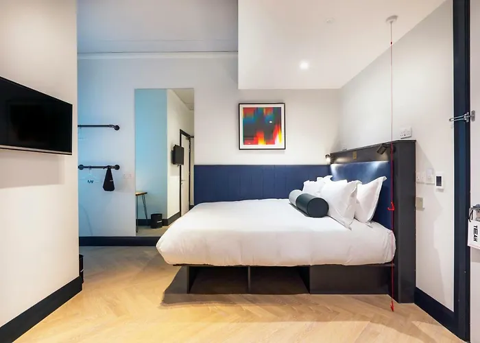 The Hendrick Smithfield 4*